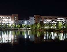 城東校區(qū)夜景湖景2